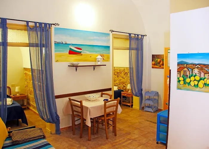 Terrasini 2000 Case Vacanza